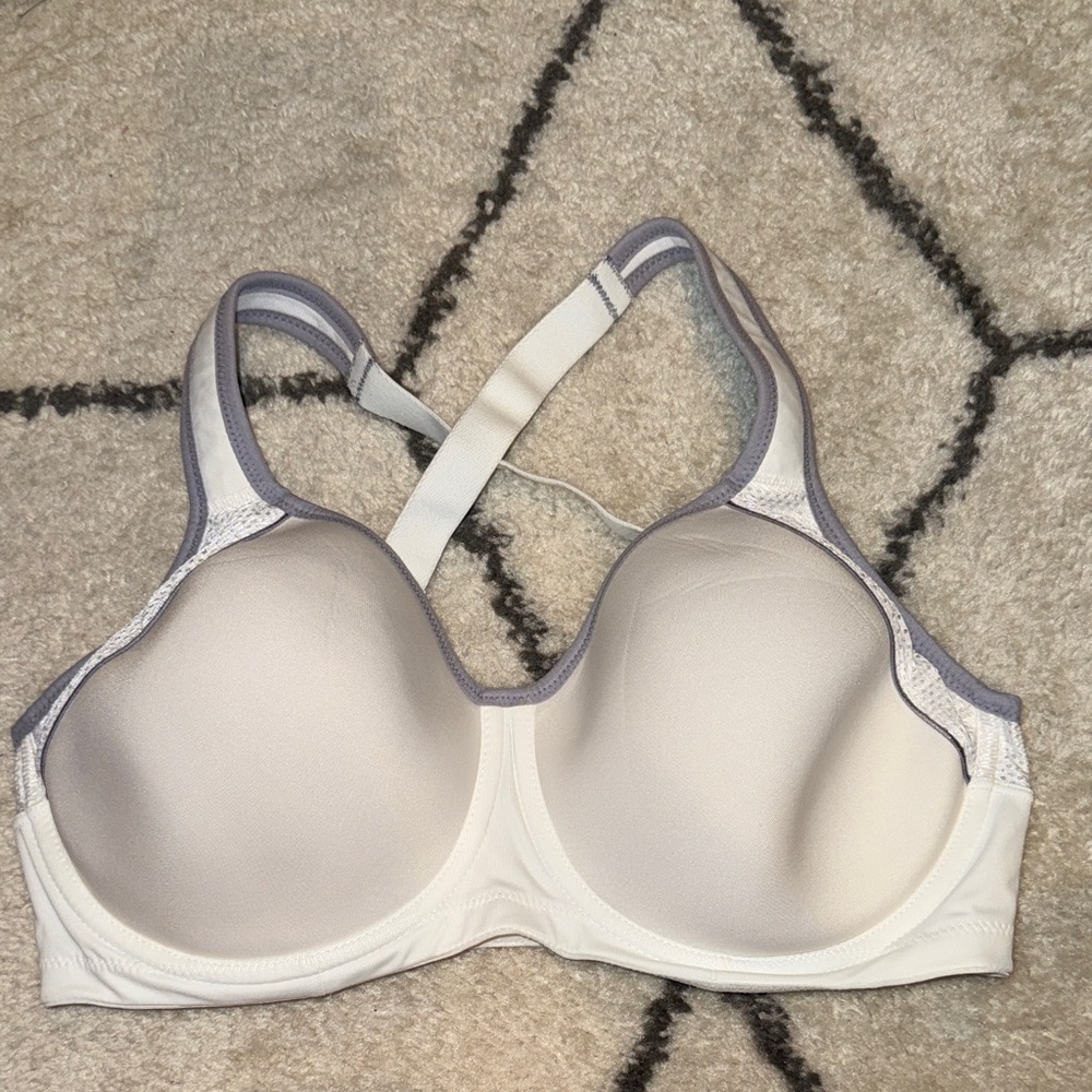 WACOAL Women's White and Gray Bra